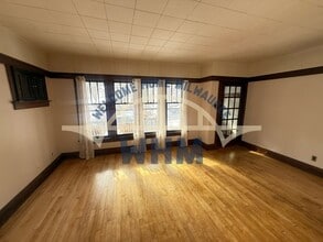 Building Photo - 642 E Conway St