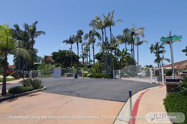Building Photo - ** MOVE IN SPECIAL $500 OFF FIRST MONTHS R...