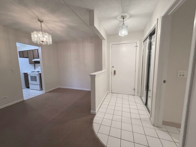 Building Photo - 1551 Ashland Ave