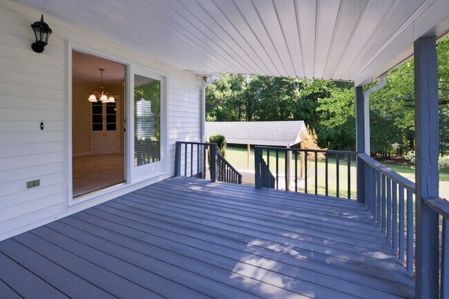 Building Photo - 739 A C Morrison Rd