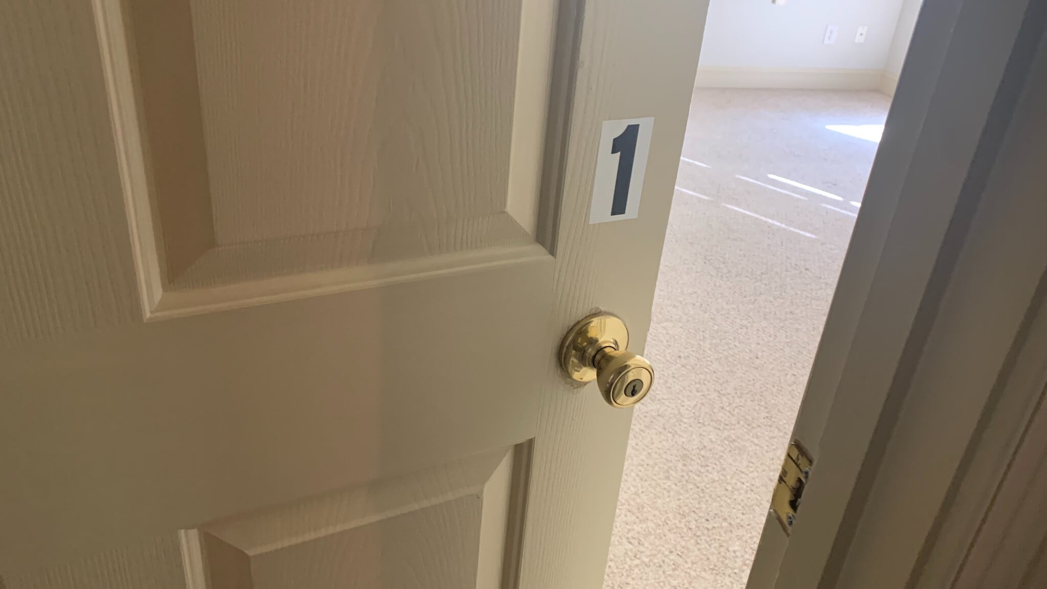 Building Photo - Room in Townhome on Presidents Dr