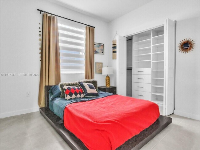 Building Photo - 12728 SW 214th Ter