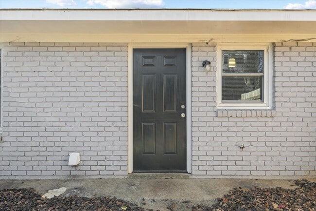 Building Photo - Homestead Duplexes