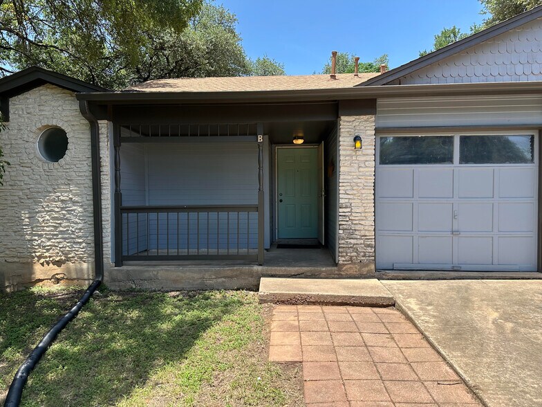 Primary Photo - 4504 Dorsett Oaks Cir