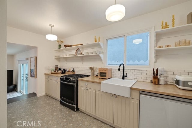 Building Photo - 1706 Carver St