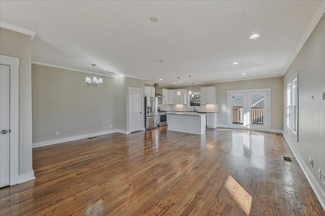 Building Photo - Beautiful House in East Nashville!