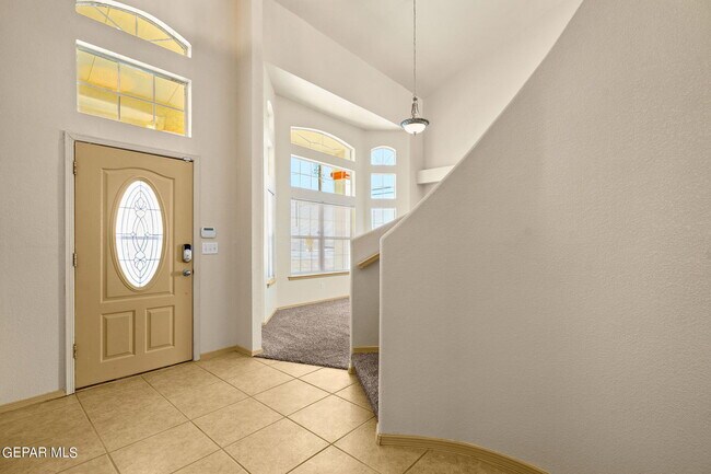 Building Photo - 6121 Byron St