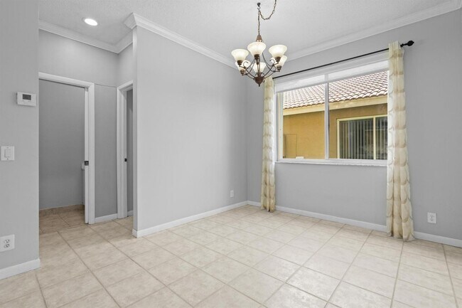 Building Photo - 4319 Greenbriar Ln
