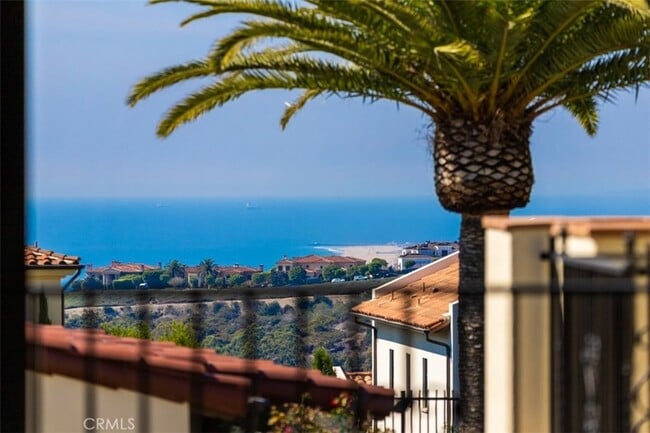 Building Photo - 21 Coral Cay