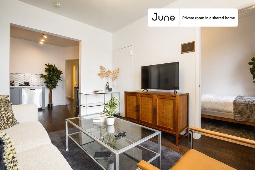 Building Photo - Room in Shared 3 bed/1 bath home