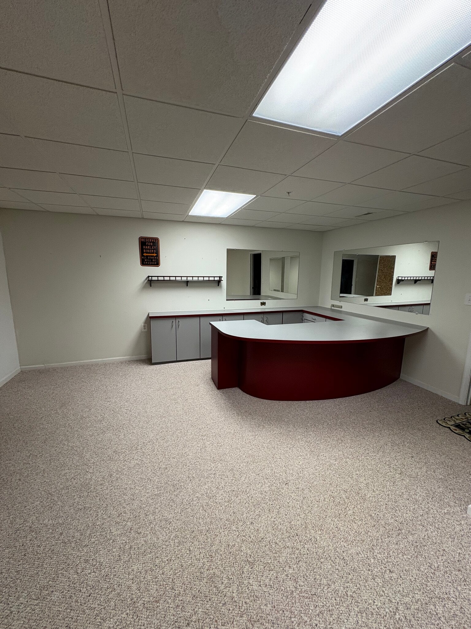 Building Photo - 950 Nathaniel Trl