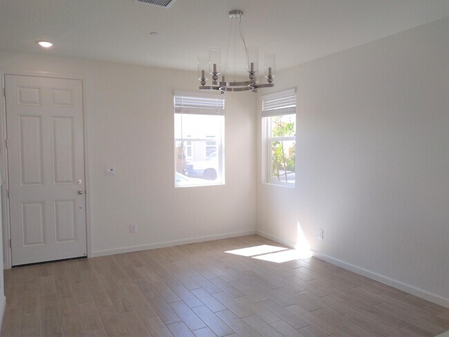 Building Photo - 6460 E Malbec Dr