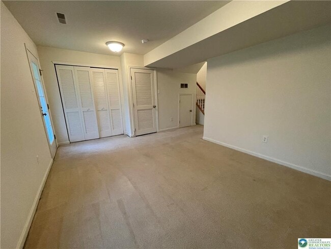 Building Photo - 1058 Sparrow Way