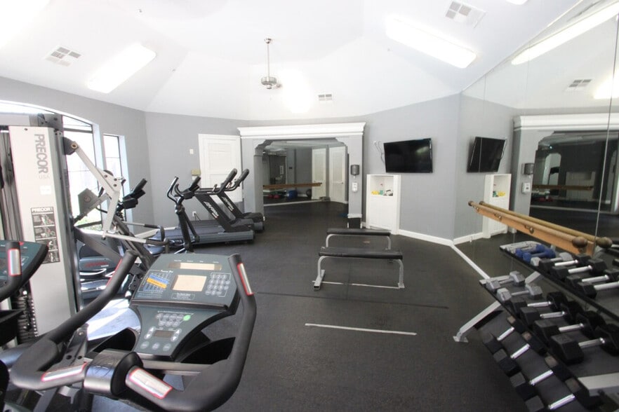 Building Photo - 15095 N Thompson Peak Pkwy