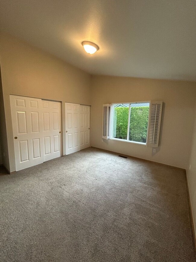 Building Photo - Cute & Cozy 3 bedroom 2 bath house in Gleneagle neighborhood with Beautiful Landscaping