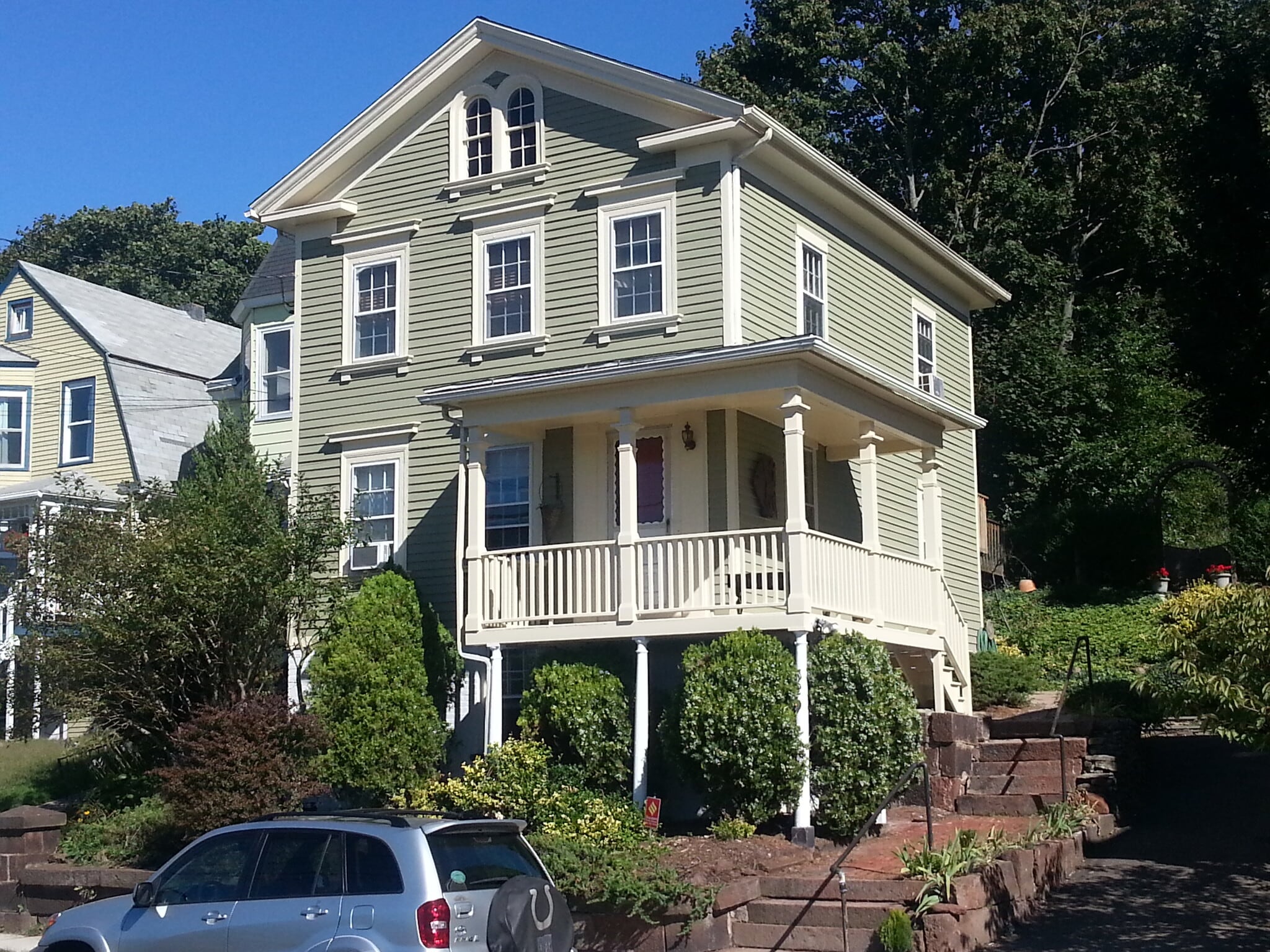 Building Photo - 529 Quinnipiac Ave