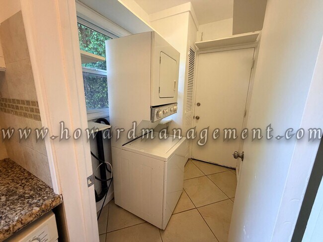 Building Photo - 00644VE