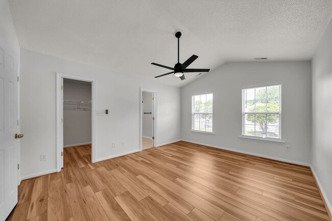 Building Photo - 408 Holmes Blvd