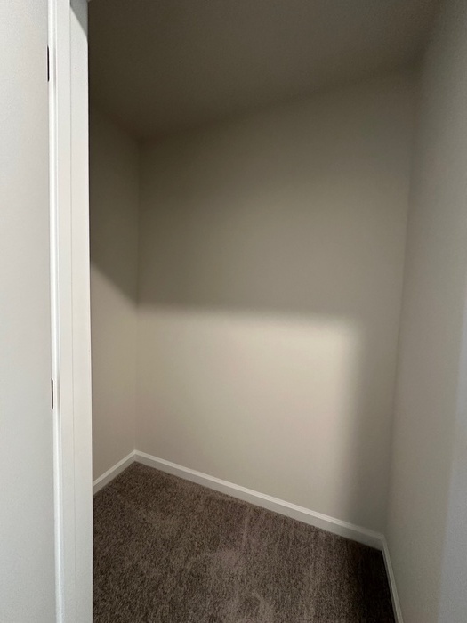 Building Photo - Brand New Home