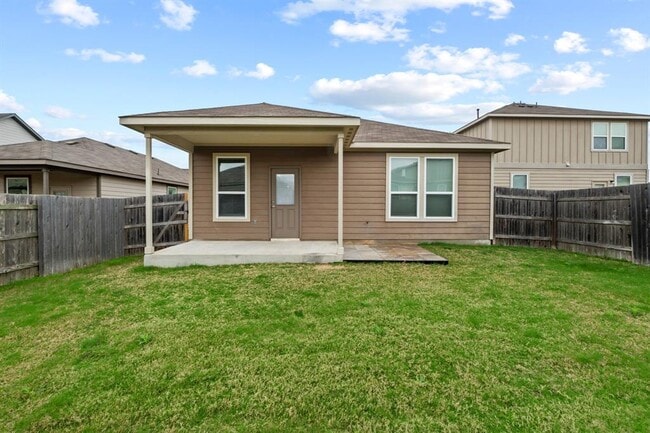 Building Photo - 175 Eves Necklace Dr.