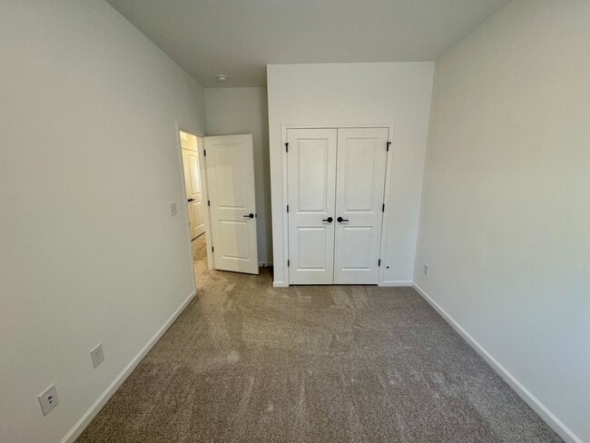 Building Photo - Beautiful, New Construction, 3-Story, 4BR/...