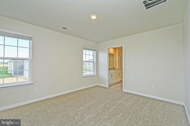 Building Photo - 157 Schyrock Dr