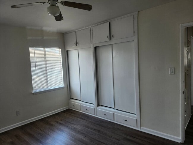Building Photo - 5259 W Slauson Ave