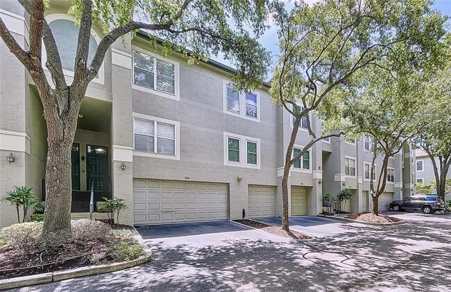 Building Photo - 704 Seagate Dr