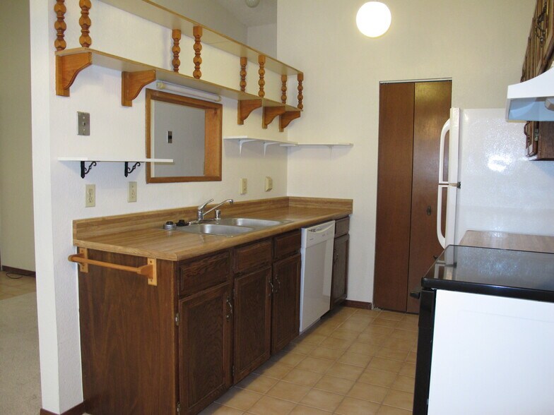 Building Photo - 3289 N Good Hope Cir