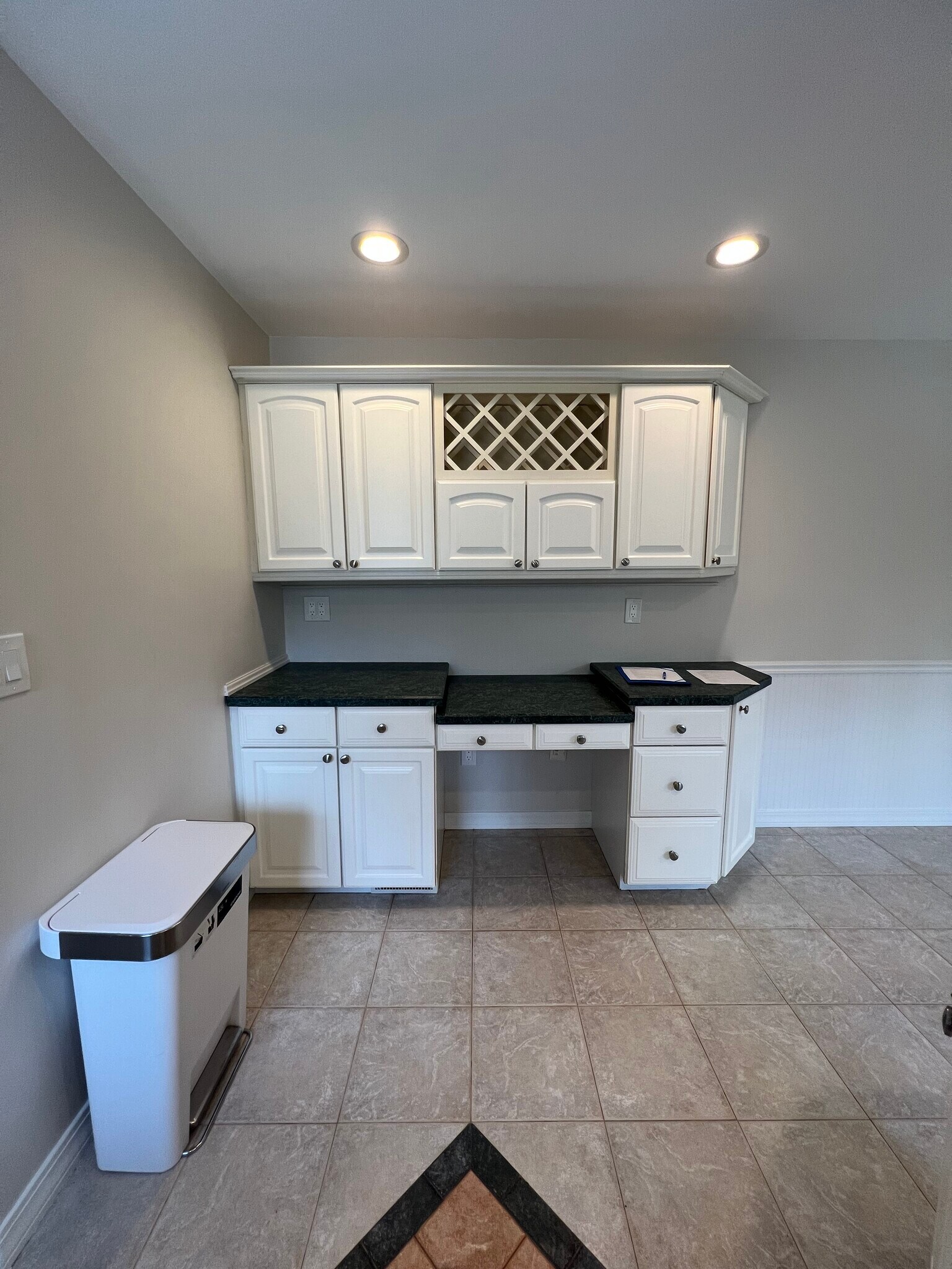 Building Photo - 169 S Plaisted Ave