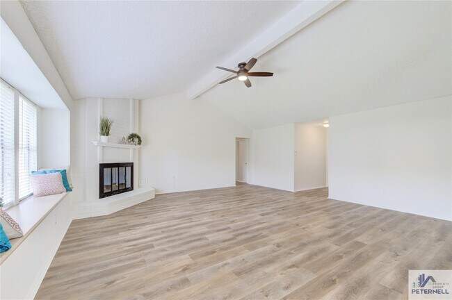 Building Photo - 946 Three Forks Dr