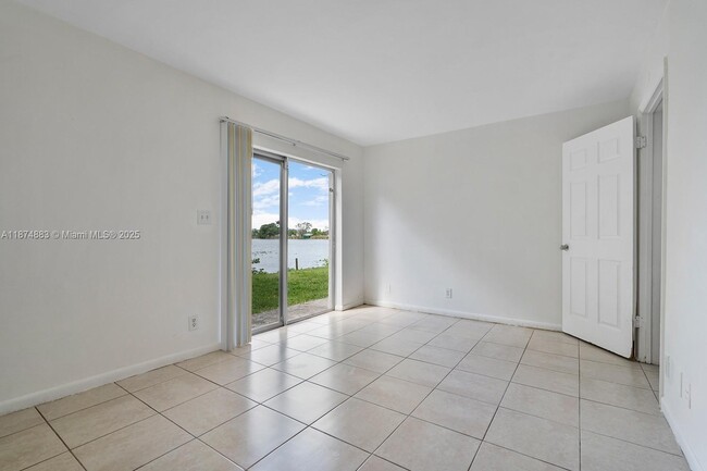 Building Photo - 4100 NW 16th Ave