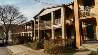 Building Photo - 19 Bailey Ave