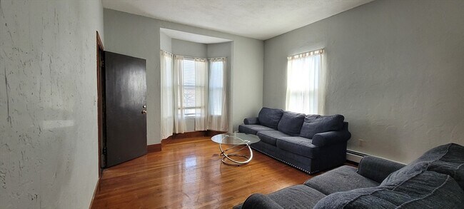 Building Photo - 85 Mt Vernon St