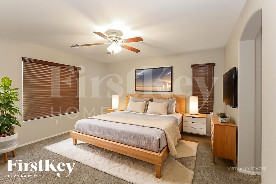 Building Photo - 1031 Dawn Valley Dr