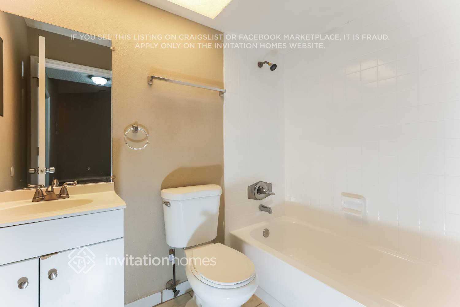 Building Photo - 1517 Kestrel Way