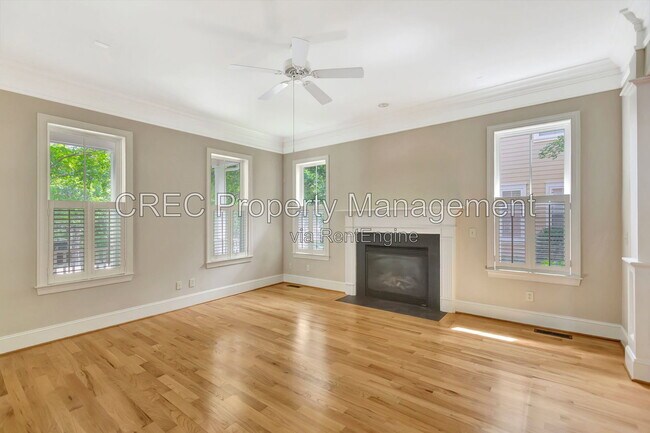 Building Photo - 1705 Doldridge St