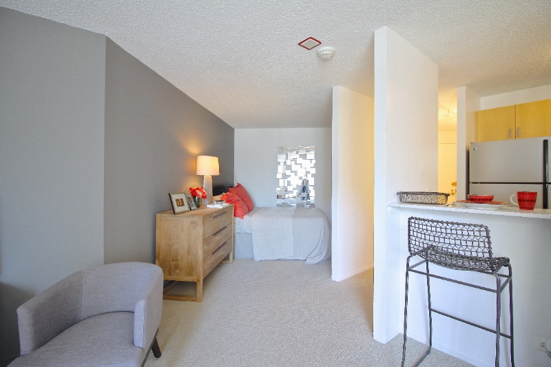 Building Photo - 743 N Dearborn St