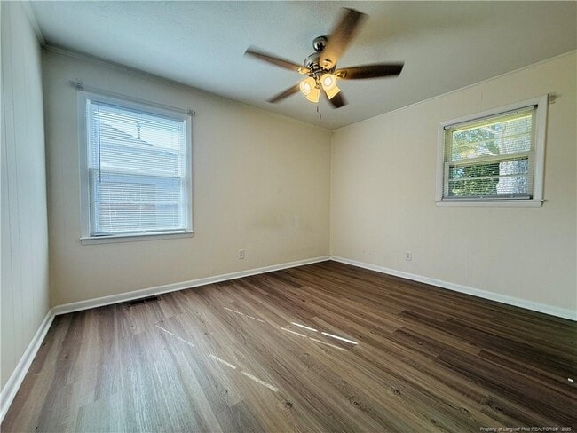 Building Photo - 718 Dwain Dr