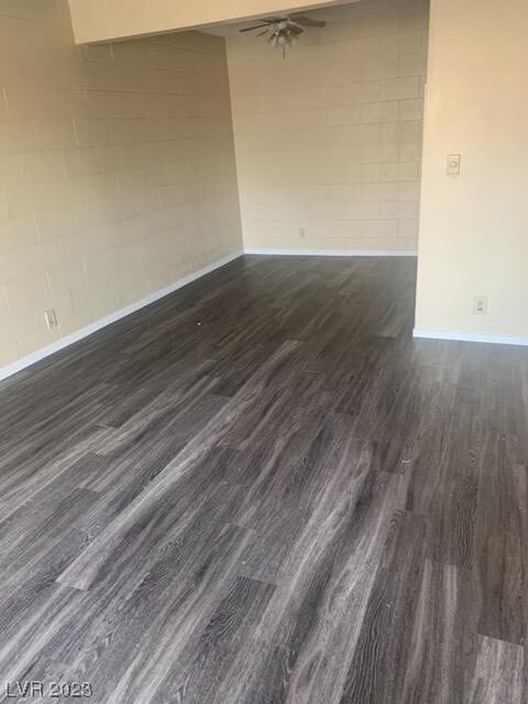Building Photo - 615 S Royal Crest Cir