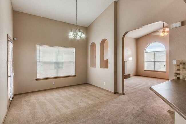 Building Photo - Prestigious Northeast Rental Home w/ Refri...