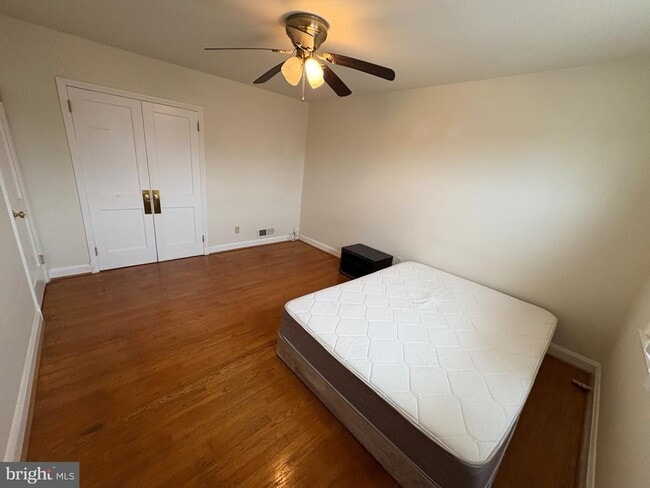 Building Photo - 146 Dumbarton Rd