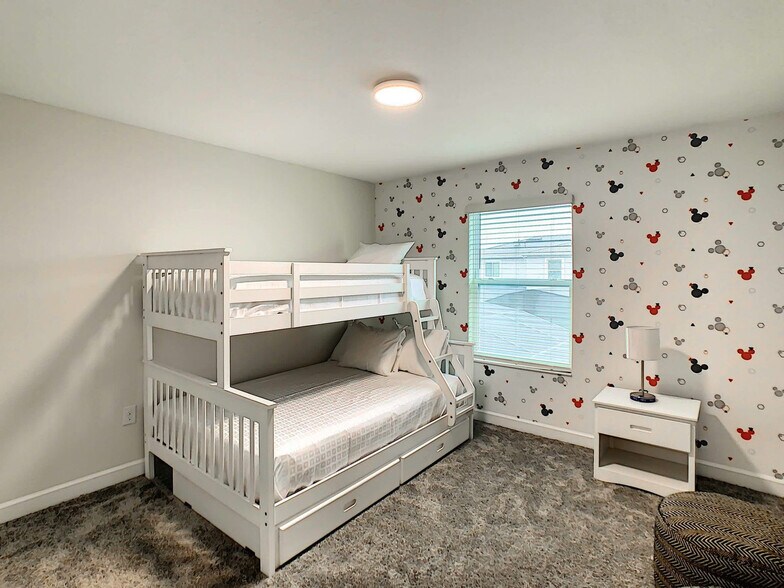 Building Photo - 2865 Simile St