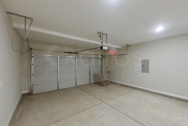 Building Photo - 496 Narrow Brg Ct