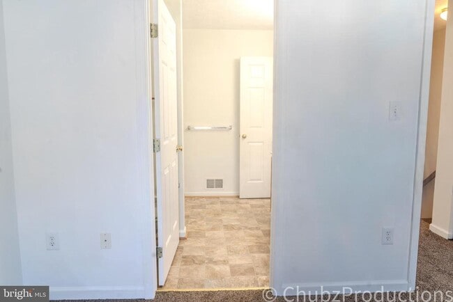 Building Photo - 8316 Widgeon Pl