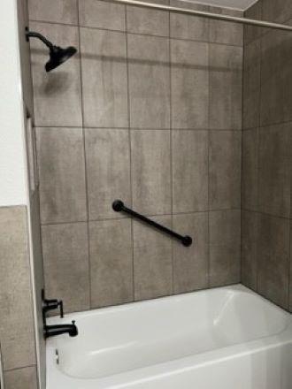 Building Photo - 5015 Ashbrook Rd