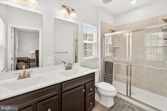 Building Photo - 16224 Bright Star Wy