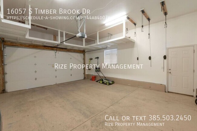 Building Photo - 16057 Timber Brook Dr E