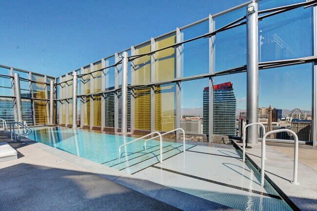 Building Photo - Stunning Strip Views from this Fully Furnished Studio Residence.