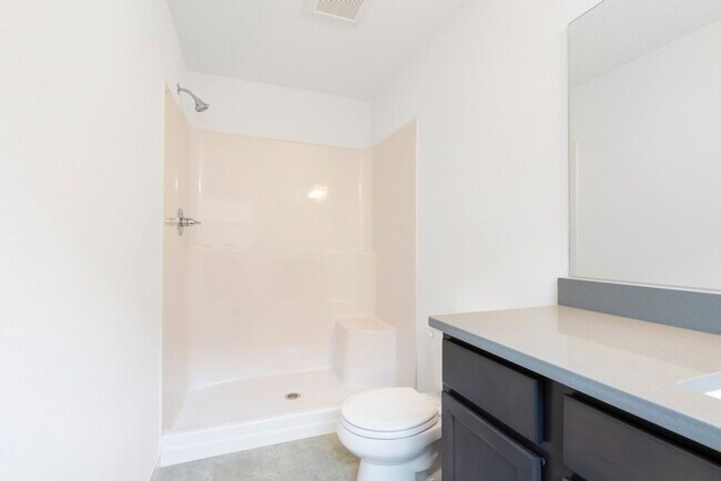 Building Photo - 127 Axlewood Dr